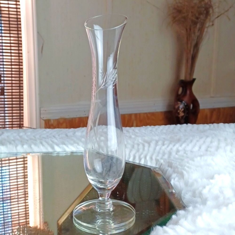 PRINCESS HOUSE‎ Crystal Vase Etched Flowers  8  Tall